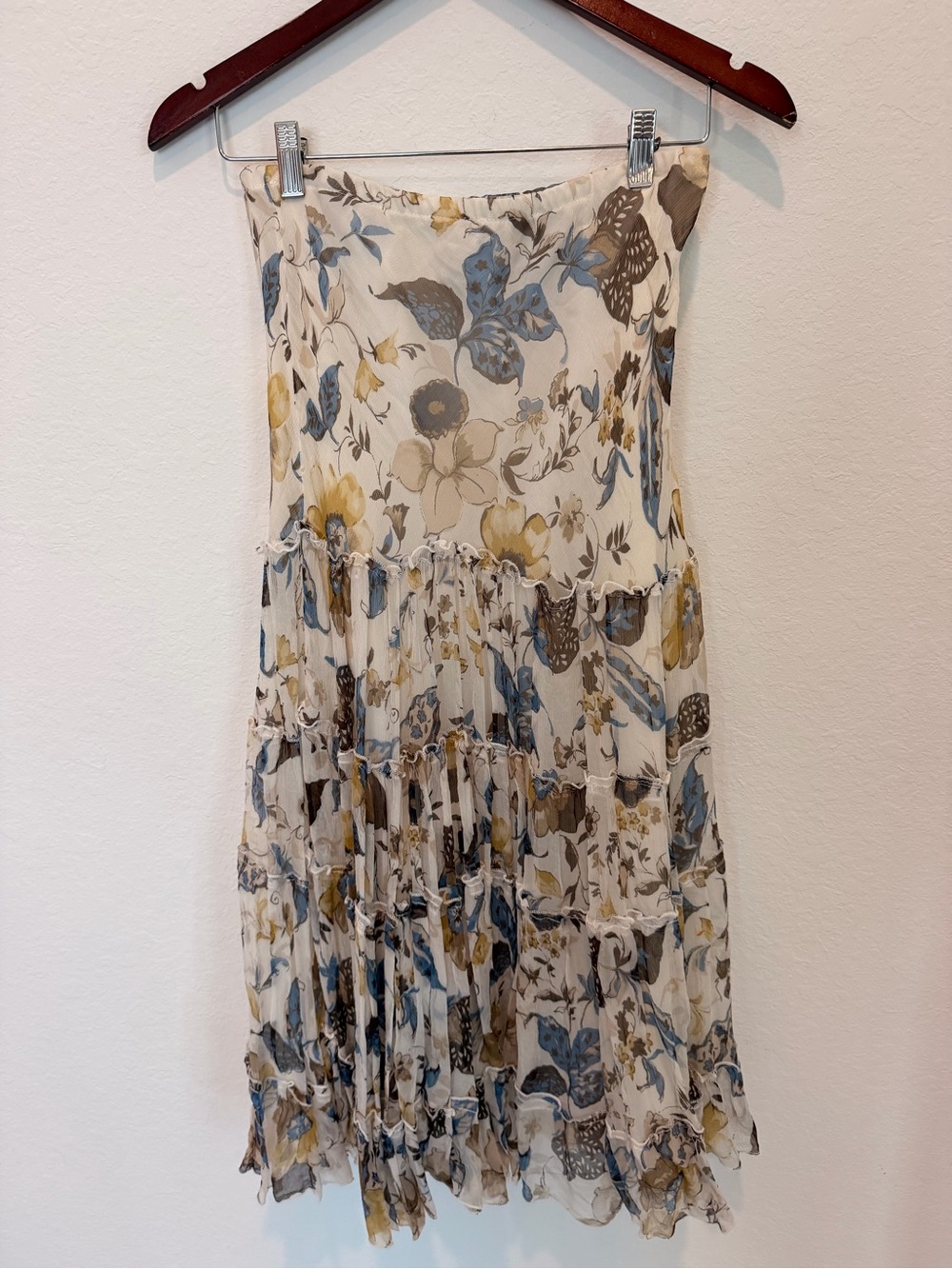 Floral Tiered Maxi Skirt in Cream and Blue - Picture 4 of 4